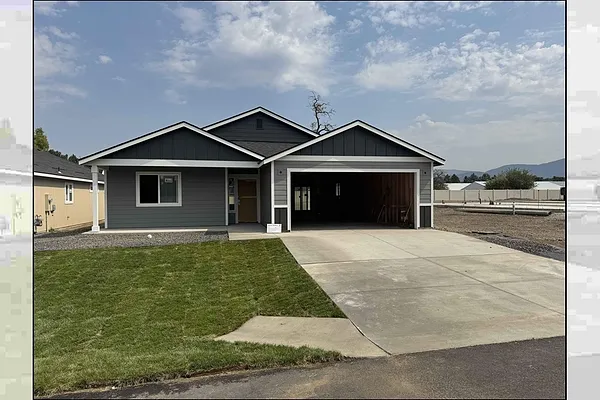 Property Photo MLS #: 202523007