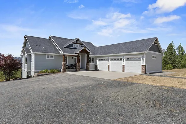 Property Photo MLS #: 202522009