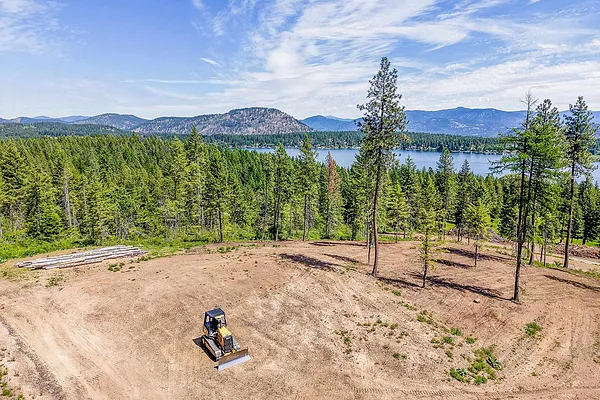 Property Photo MLS #: 202518023