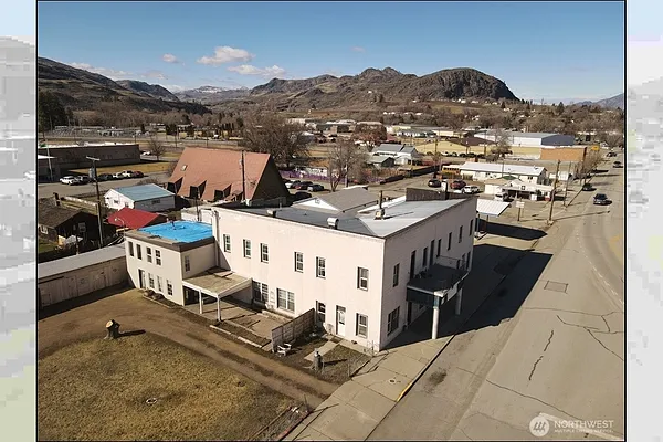 Property Photo MLS #: 2340031