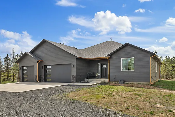 Property Photo MLS #: 202515033