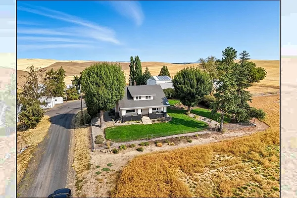 Property Photo MLS #: 202524046