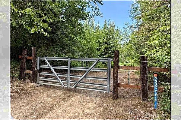 Property Photo MLS #: 2398047