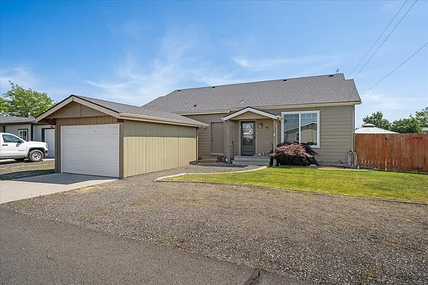 Property Photo MLS #: 202524058