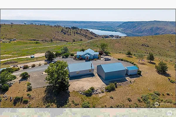 Property Photo MLS #: 2388076
