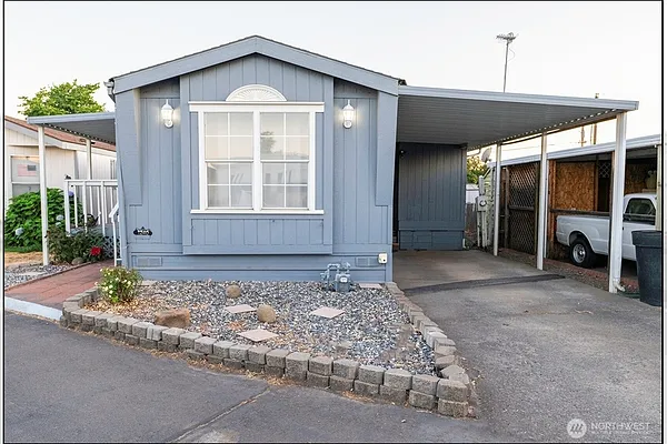 Property Photo MLS #: 2411096