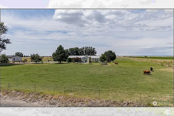 Property Photo MLS #: 2396098