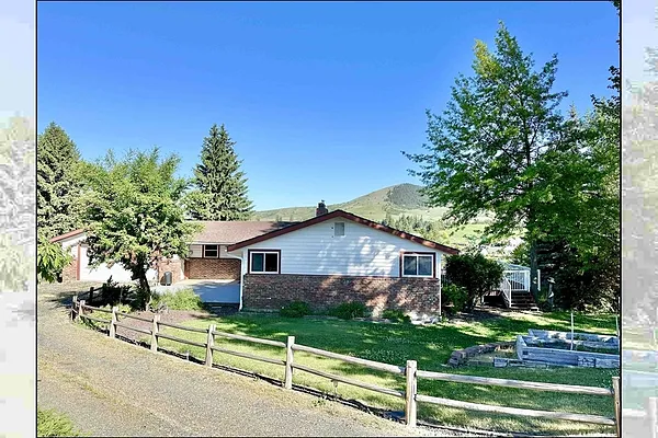 Property Photo MLS #: 202521100