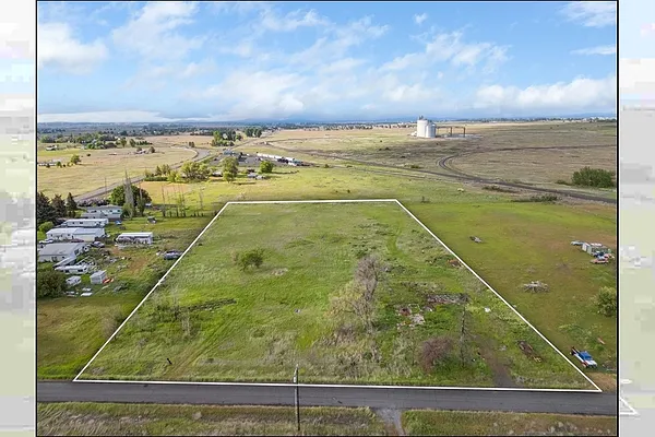 Property Photo MLS #: 202517107