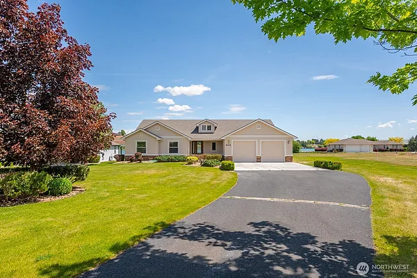 Property Photo MLS #: 2410118