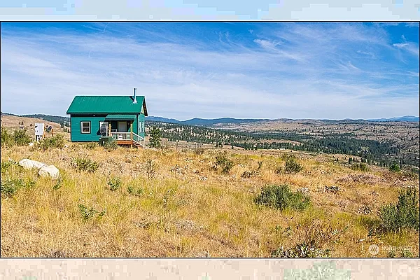 Property Photo MLS #: 2408124