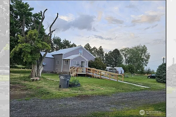 Property Photo MLS #: 2404126
