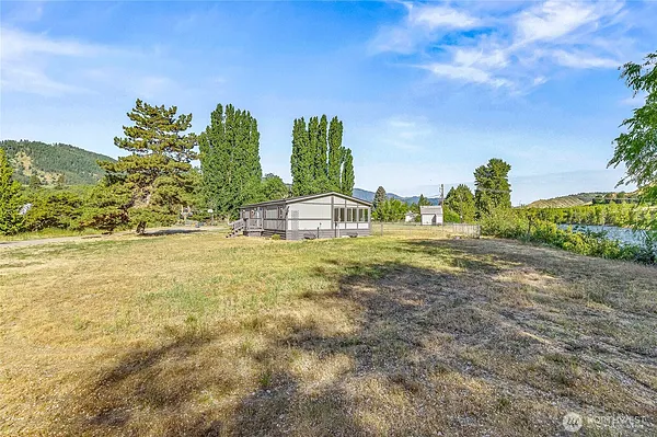 Property Photo MLS #: 2395127