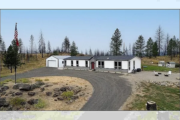 Property Photo MLS #: 202522138
