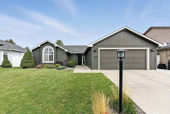 Property Photo MLS #: 202523142