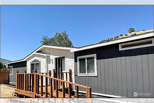 Property Photo MLS #: 2410145