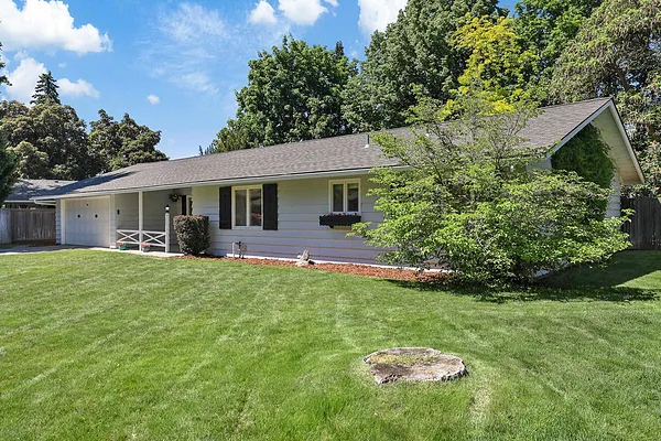 Property Photo MLS #: 202523151