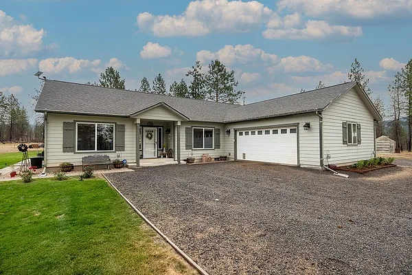 Property Photo MLS #: 202523157