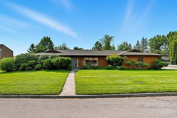 Property Photo MLS #: 202524162