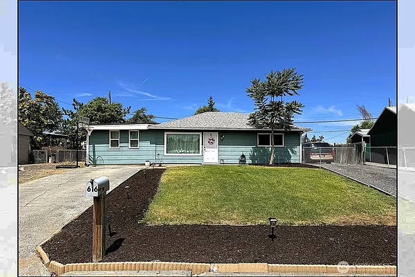 Property Photo MLS #: 2402164