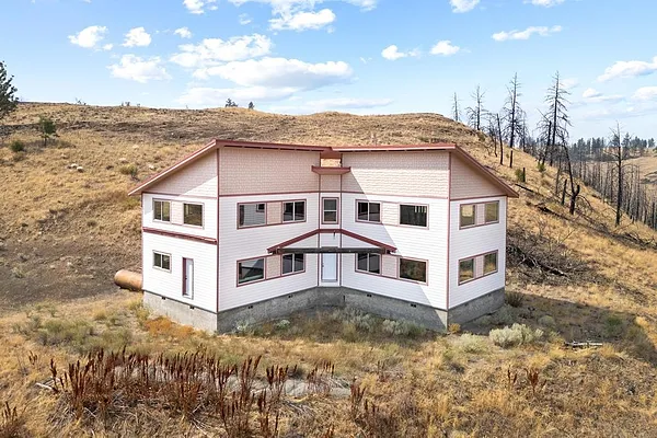 Property Photo MLS #: 202515182