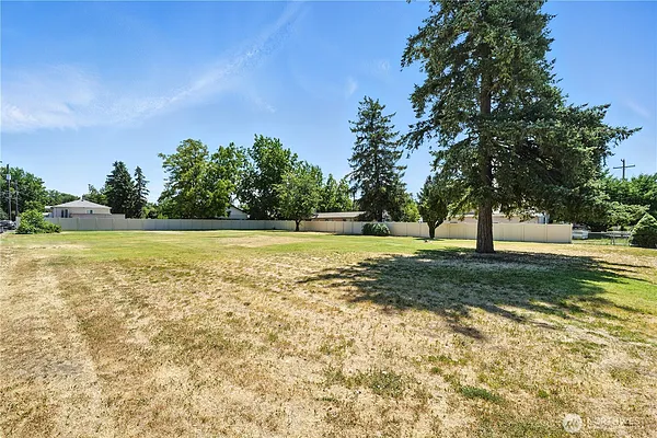 Property Photo MLS #: 2404184