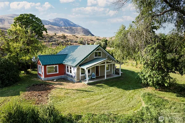 Property Photo MLS #: 2426191