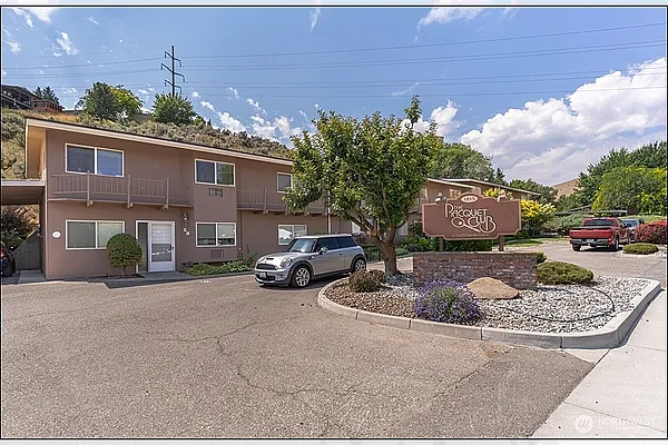 Property Photo MLS #: 2398209