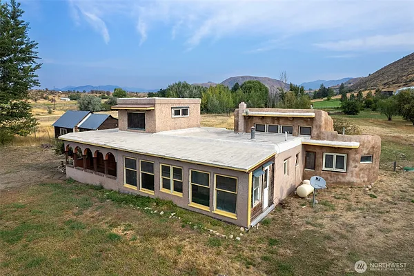 Property Photo MLS #: 2433211