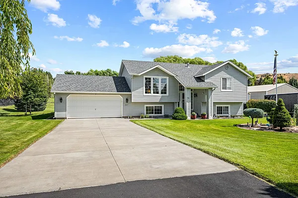 Property Photo MLS #: 202522214