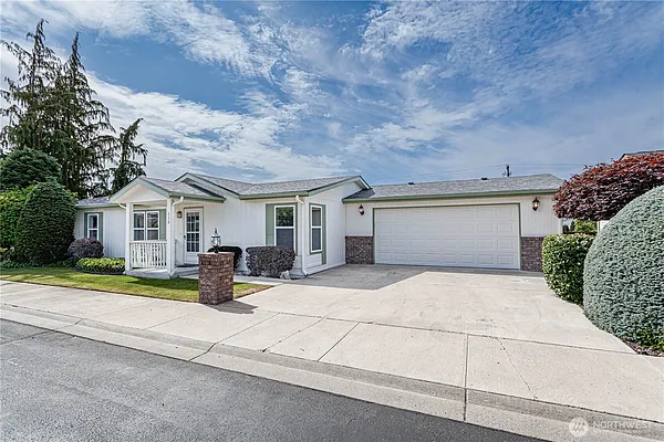 Property Photo MLS #: 2395227
