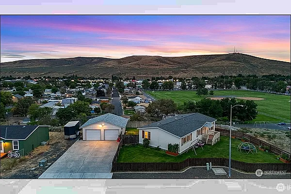Property Photo MLS #: 2419227