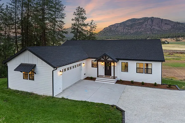 Property Photo MLS #: 202518237