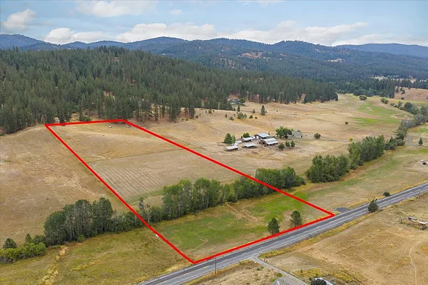 Property Photo MLS #: 202524242