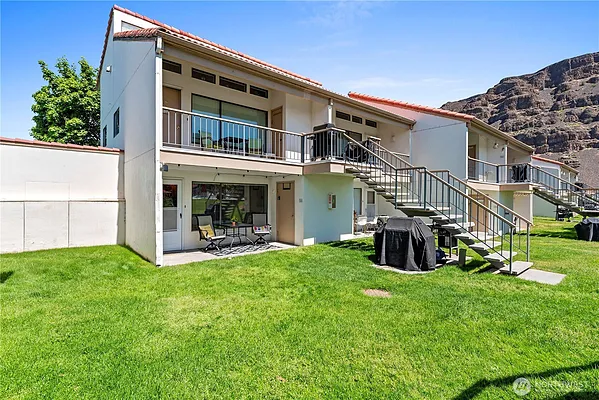 Property Photo MLS #: 2372247