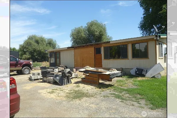 Property Photo MLS #: 2411247