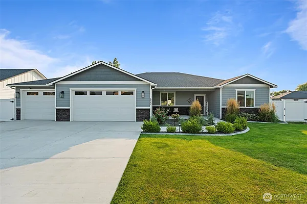 Property Photo MLS #: 2429258