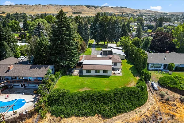 Property Photo MLS #: 2401273