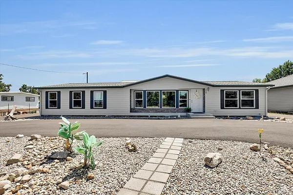 Property Photo MLS #: 202520279