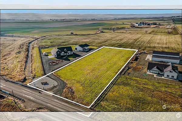 Property Photo MLS #: 2324323