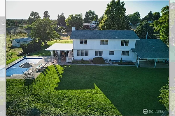 Property Photo MLS #: 2404331