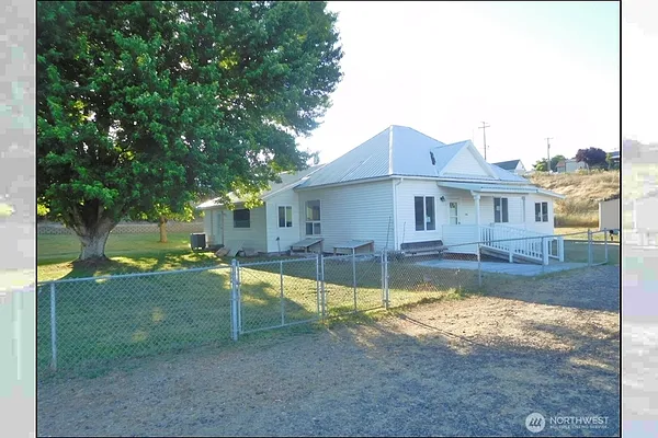 Property Photo MLS #: 2410338