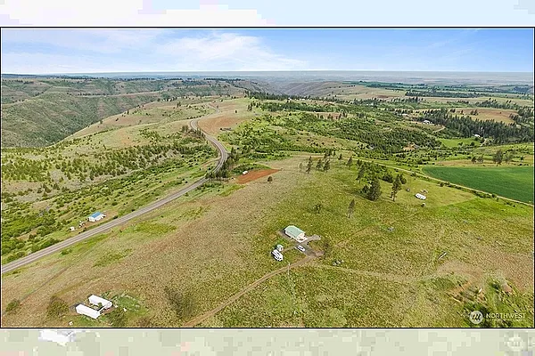Property Photo MLS #: 2393352