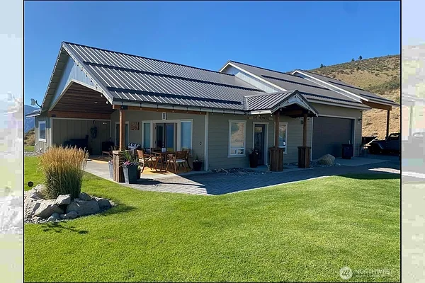 Property Photo MLS #: 2415374