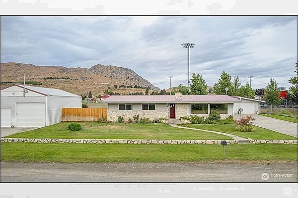 Property Photo MLS #: 2422374