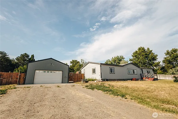 Property Photo MLS #: 2389381