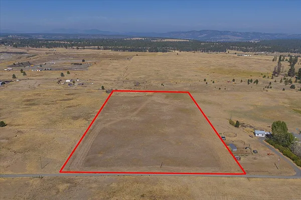 Property Photo MLS #: 202524385