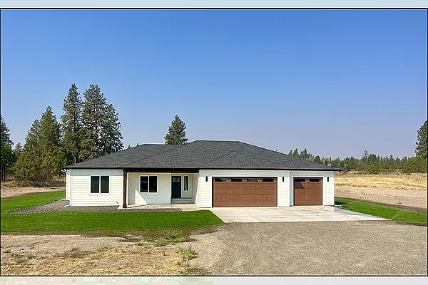 Property Photo MLS #: 202523390