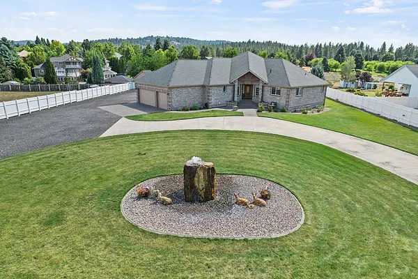 Property Photo MLS #: 202523401