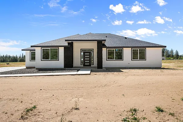 Property Photo MLS #: 202523407